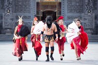 真壁刀義扮する“モテゴリラ”。（撮影：江藤はんな）