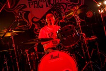 KOUICHI（Dr, Cho / 10-FEET）（Photo by HayachiN）