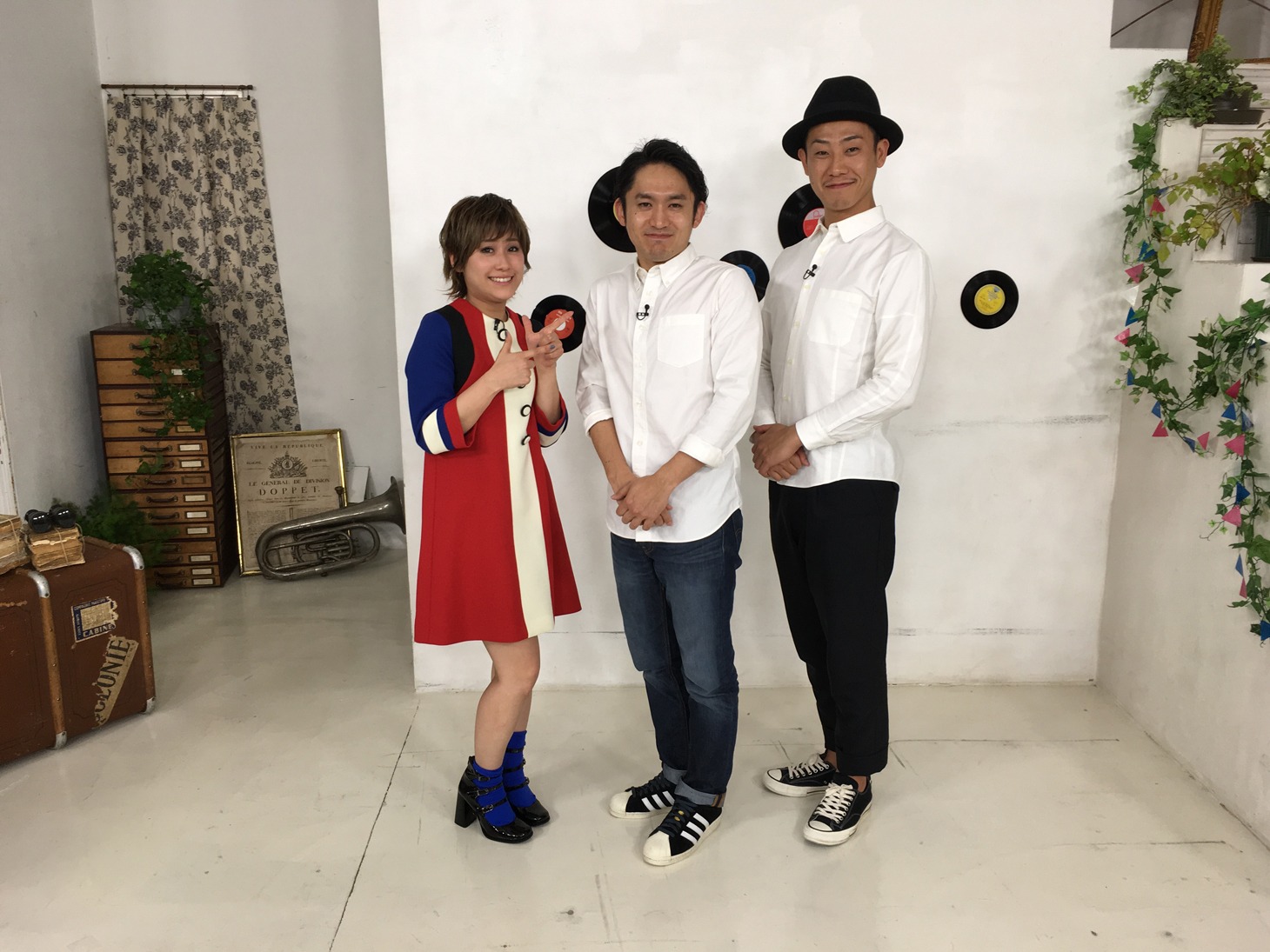 左からIMALU、C&K。 (c)テレビ朝日