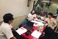 「Creepy Nutsの“悩む”相談室」配信現場の様子。