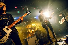 Ivy to Fraudulent Game（撮影：新倉映見（えみだむ））