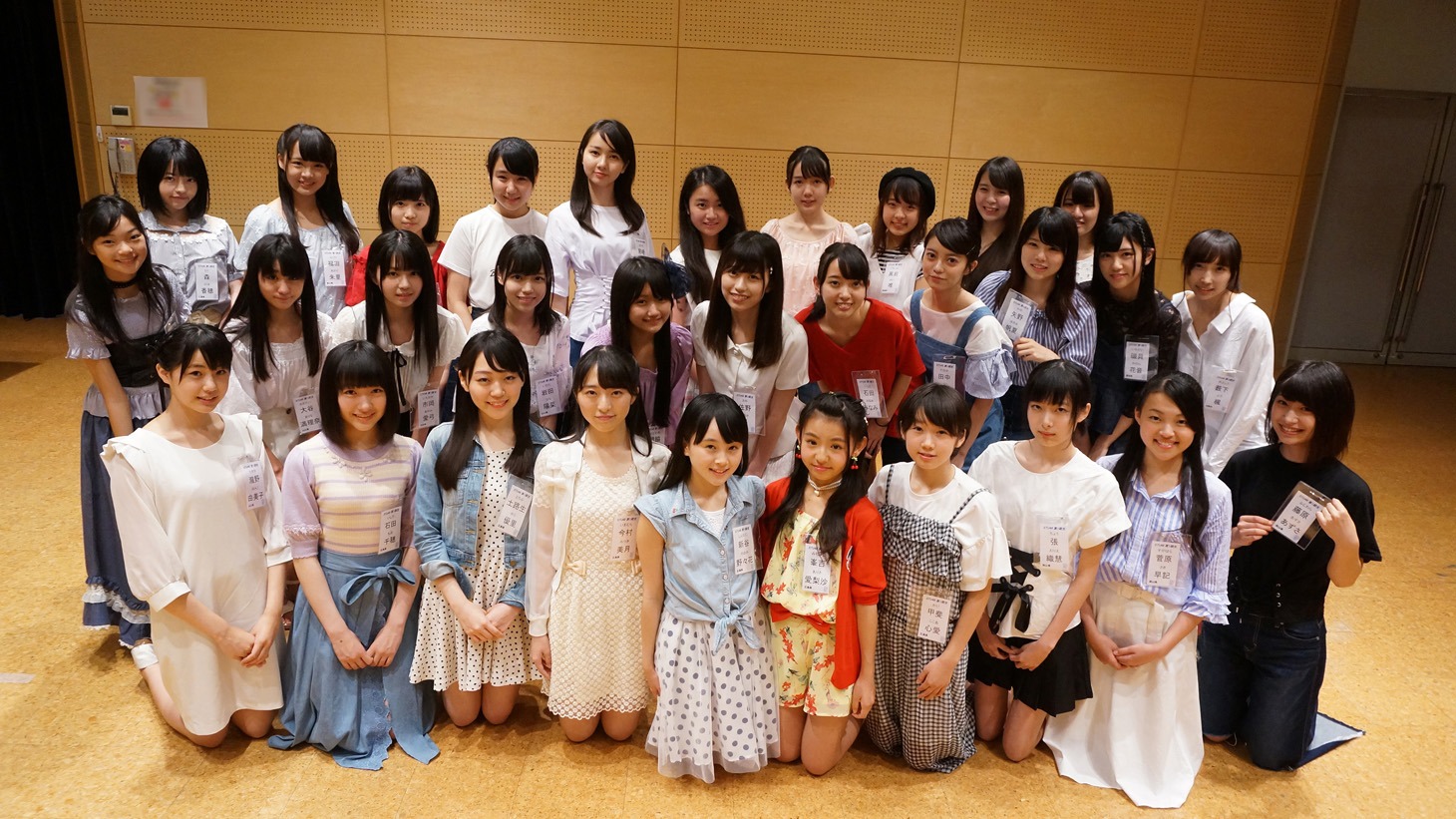 STU48メンバー31名（指原莉乃、岡田奈々は発表時不参加）