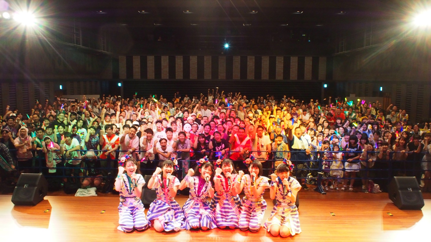 ばってん少女隊「アルバム出るけんのびしろ更に、ますとばい！」最終公演の様子。（写真提供：Colourful Records）
