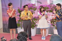 宮崎で行われた「意外にマンゴーを食べてない人！ 空港でマンゴーを語ってミナい？」の様子。  （写真提供：エイベックス）