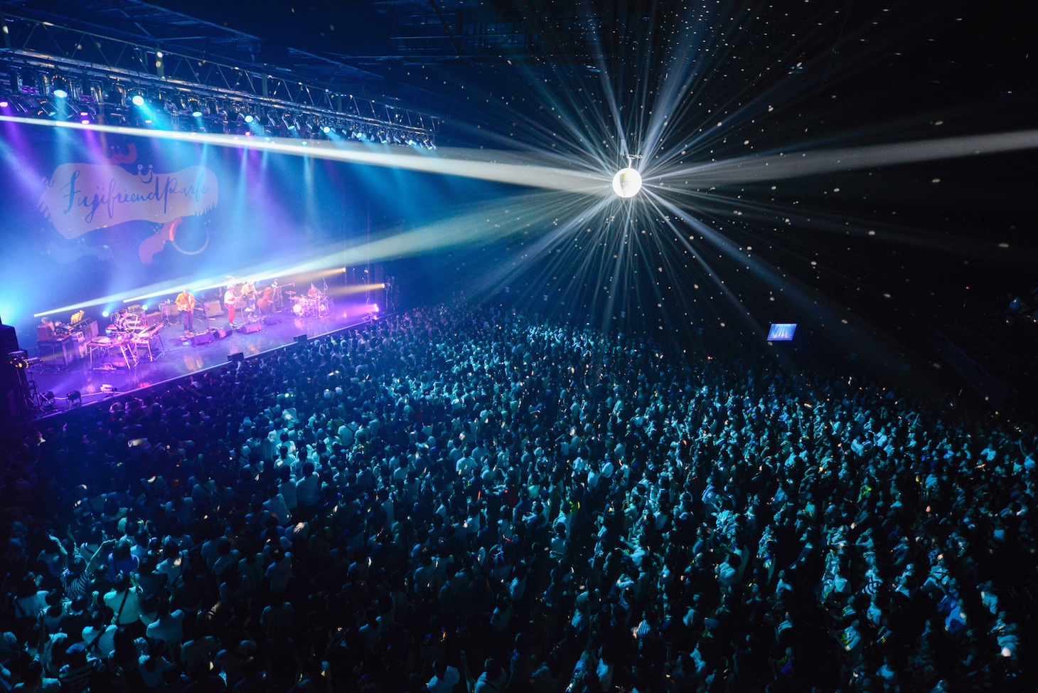 「フジフレンドパーク2017」東京・Zepp DiverCity TOKYO公演の様子。（撮影：河本悠貴）