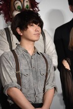 手前からFukase、DJ LOVE。