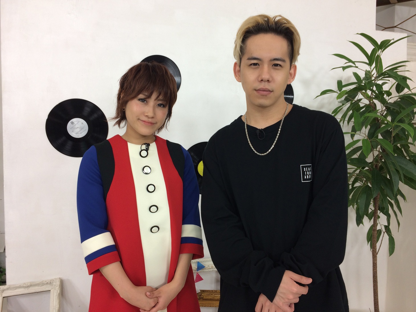左からIMALU、清水翔太。 (c)テレビ朝日