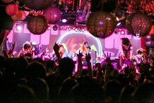 魔法少女になり隊のライブの様子。