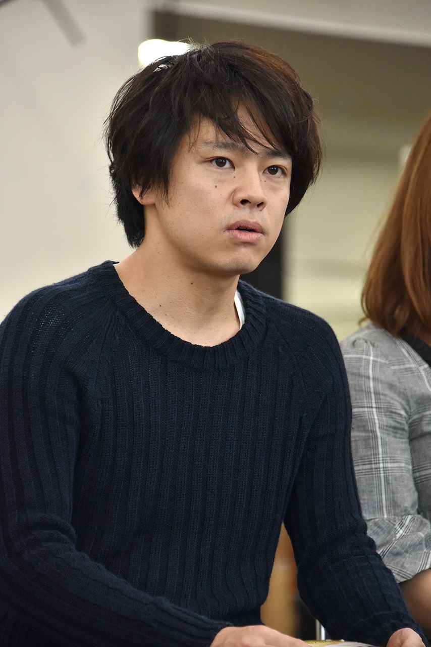中川晃教