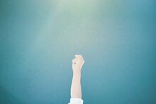 天月-あまつき-の拳。（Photo by Tatsuya Kawasaki）