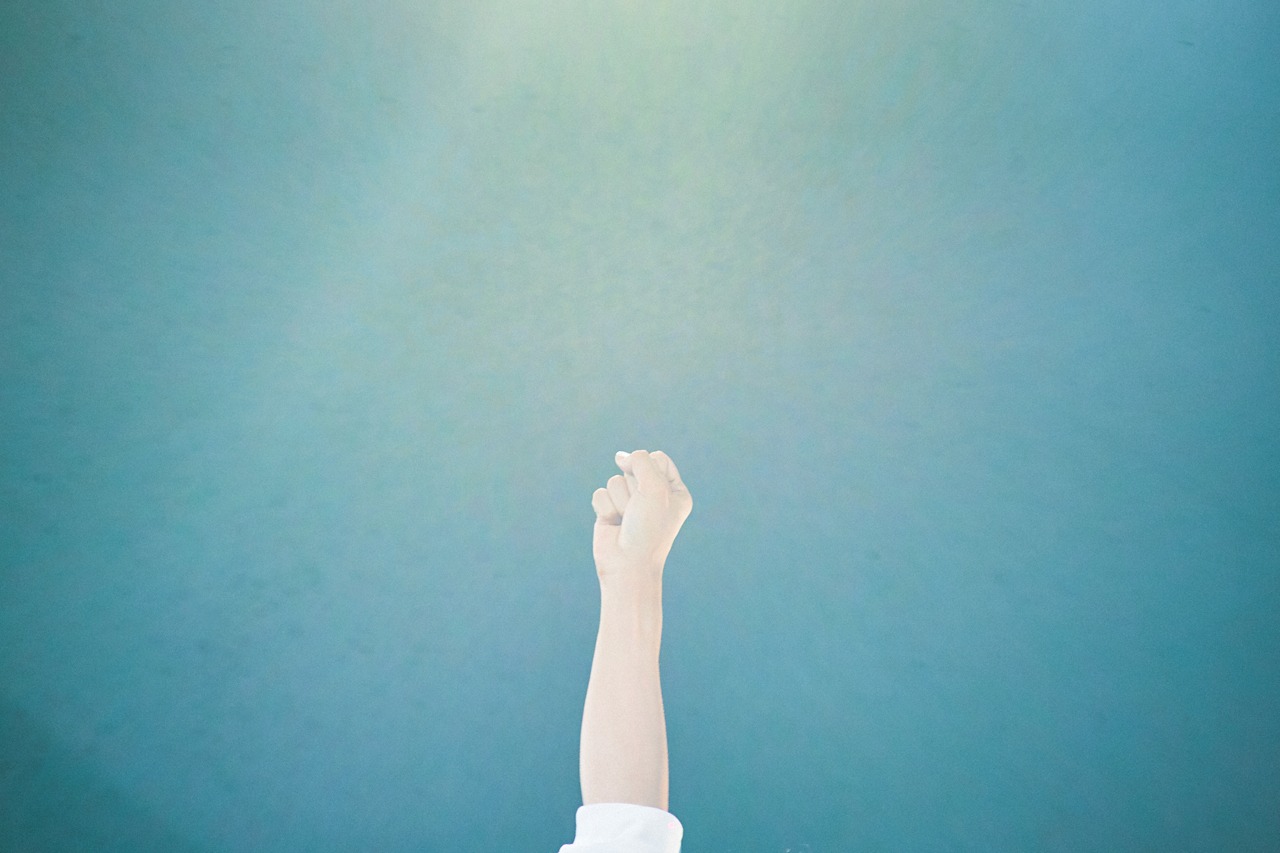 天月-あまつき-の拳。（Photo by Tatsuya Kawasaki）