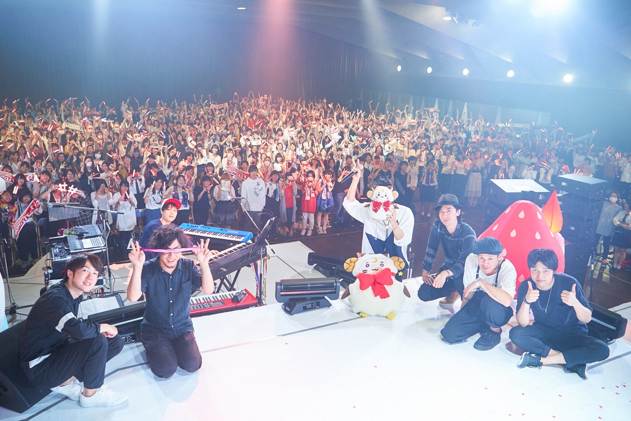 天月-あまつき-「天月-あまつき-のやりたい放題TOUR2017」初日公演の様子。（Photo by Tatsuya Kawasaki）