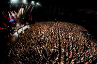 夜の本気ダンス「No rain, new days o'scene」東京・EX THEATER ROPPONGI公演の様子。（撮影：浜野カズシ）