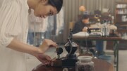 「Laundry Snow朝篇<21:25 東京発、プラハ行き>」のワンシーン。