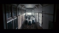 欅坂46「エキセントリック」ミュージックビデオのワンシーン。