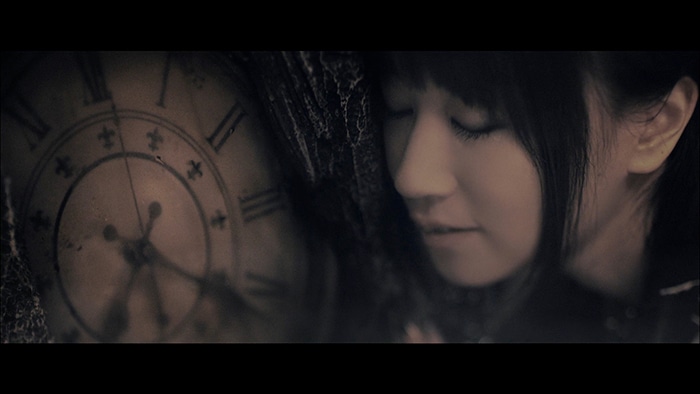 水樹奈々「Destiny's Prelude」ミュージックビデオのワンシーン。