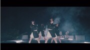 PassCode「ONE STEP BEYOND」のミュージックビデオのワンシーン。