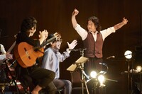 沖仁「デビュー15周年記念公演 15 -QUINCE-」の様子。 （写真提供：TONE）