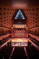 沖仁「デビュー15周年記念公演 15 -QUINCE-」の様子。 （写真提供：TONE）