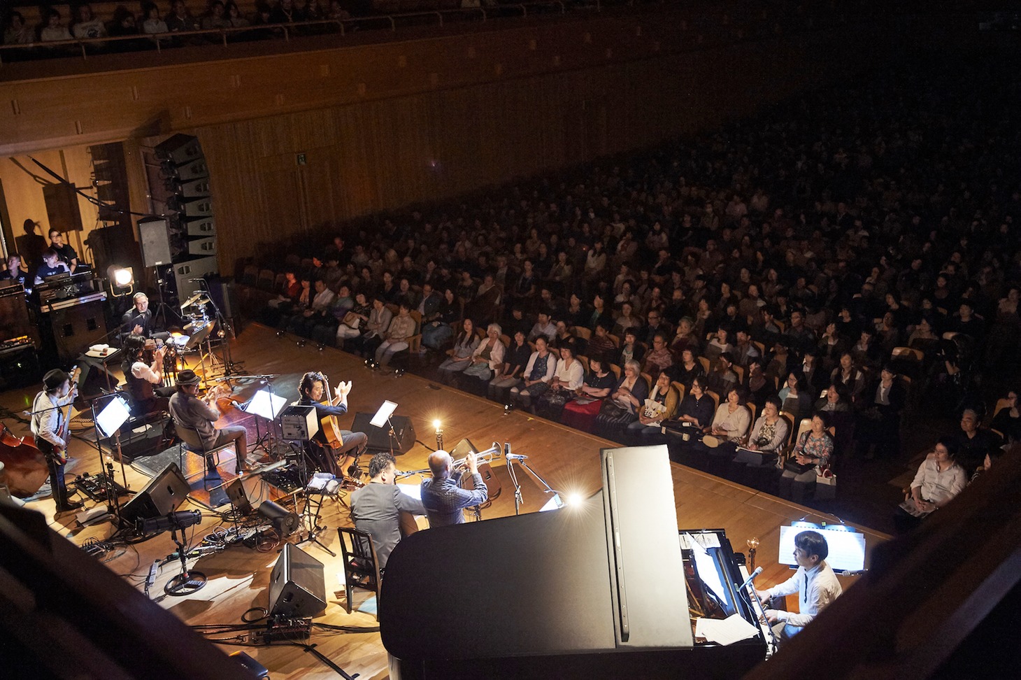 沖仁「デビュー15周年記念公演 15 -QUINCE-」の様子。 （写真提供：TONE）