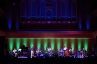 沖仁「デビュー15周年記念公演 15 -QUINCE-」の様子。 （写真提供：TONE）