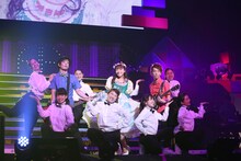 三森すずこ「Mimori Suzuko Live Tour 2016 “Grand Revue”」の様子。（写真提供：ポニーキャニオン）