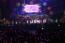 三森すずこ「Mimori Suzuko Live Tour 2016 “Grand Revue”」の様子。（写真提供：ポニーキャニオン）