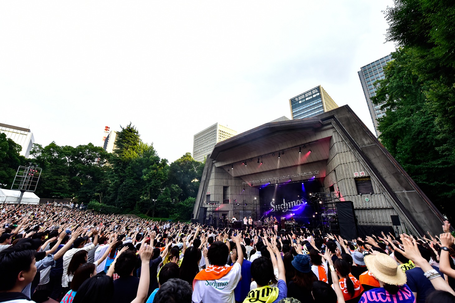 Suchmos「F.C.L.S. LIVE」の様子。（Photo by Shun Komiyama）