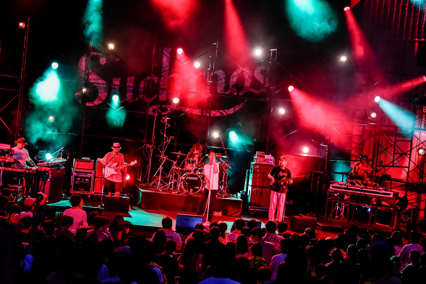 Suchmos「F.C.L.S. LIVE」の様子。（Photo by Shun Komiyama）