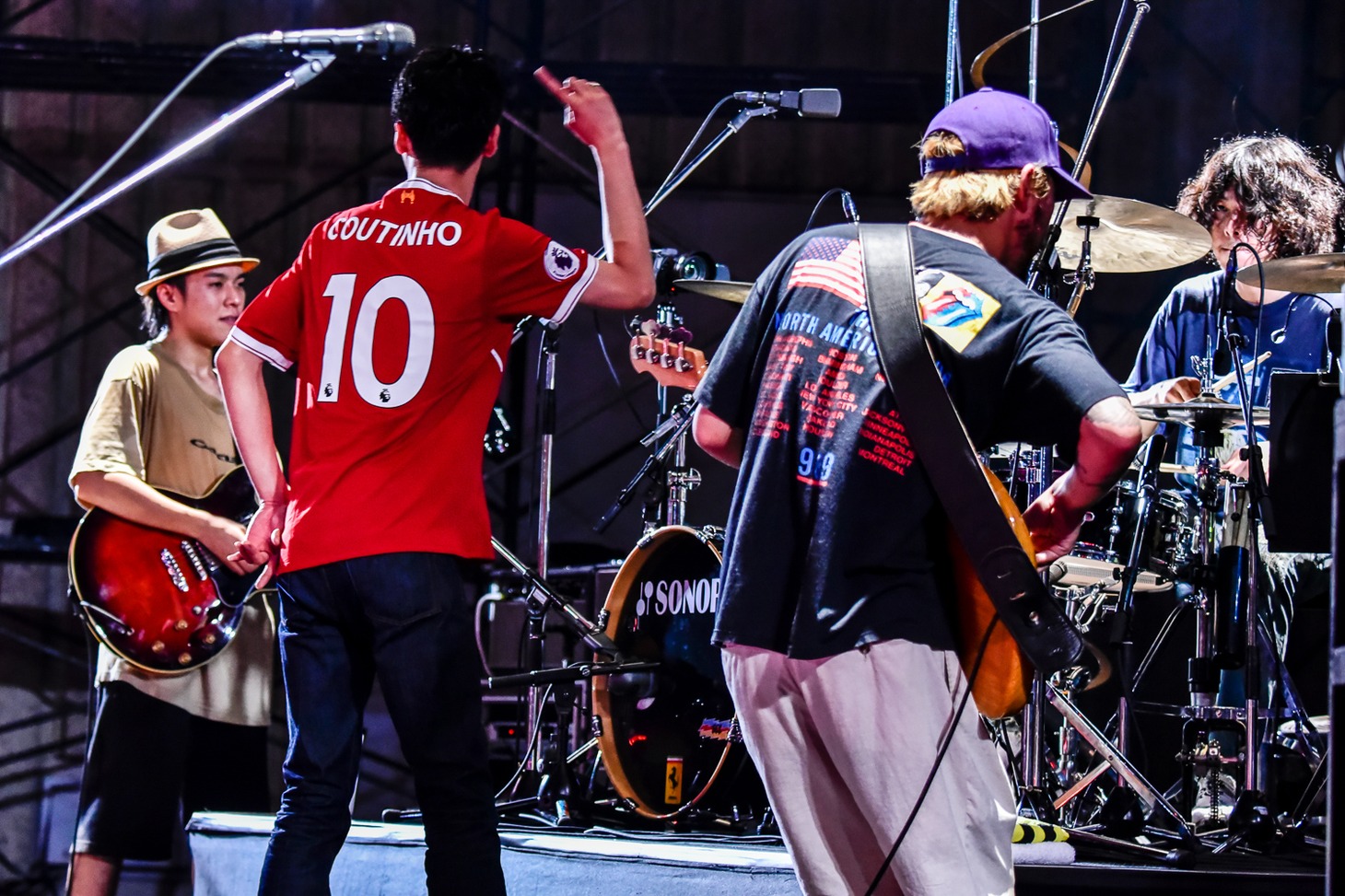 Suchmos「F.C.L.S. LIVE」の様子。（Photo by Shun Komiyama）