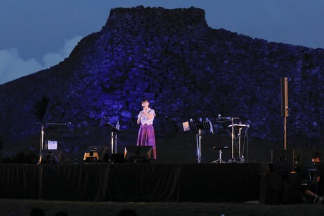 高城れに「ハイサイ！れにちゃん」の様子。