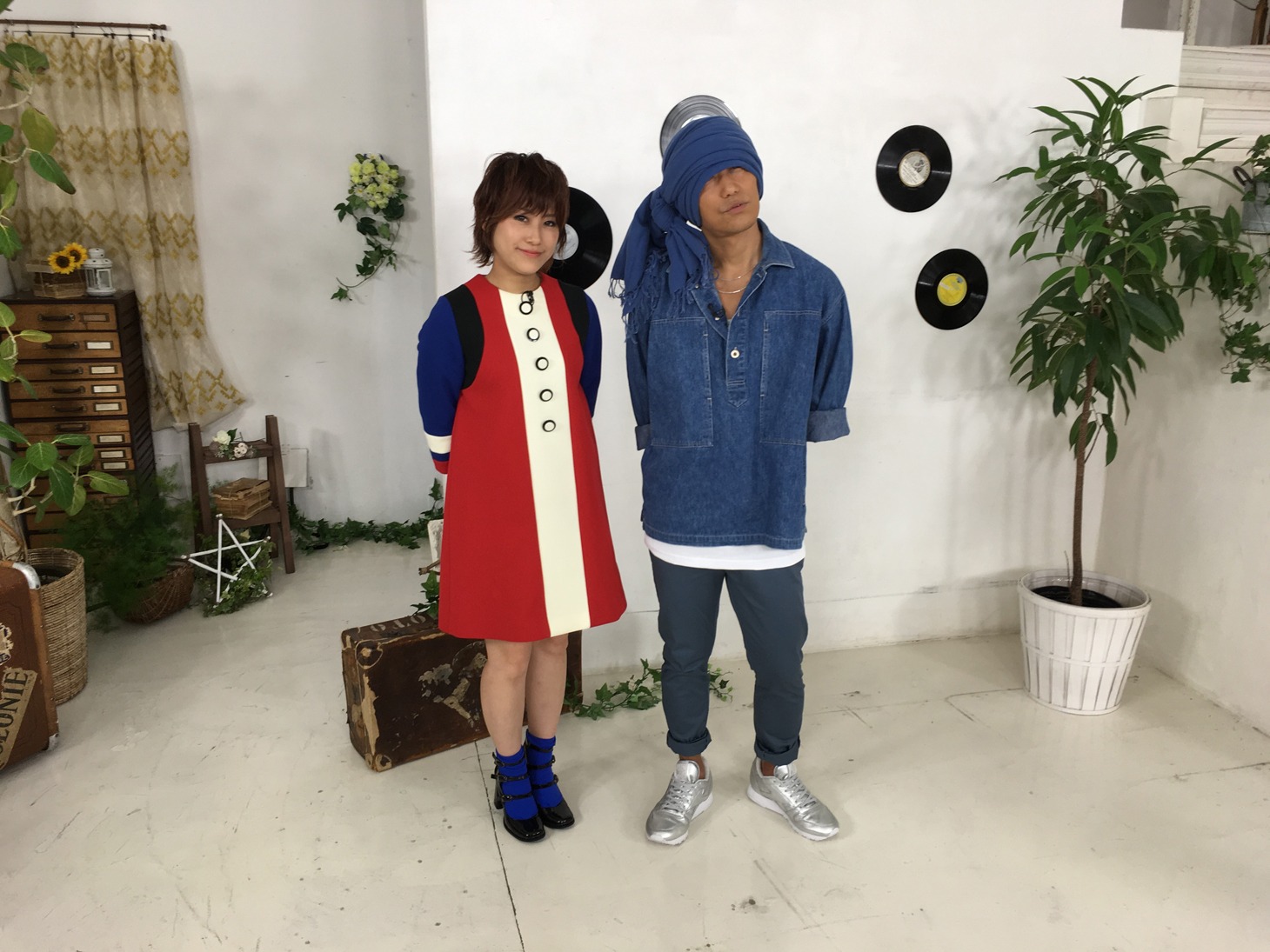 左からIMALU、HAN-KUN。 (c)テレビ朝日