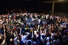 清 竜人TOWNデビューライブの様子。