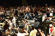 清 竜人TOWN解散ライブの様子。