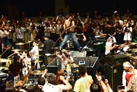 清 竜人TOWN解散ライブの様子。