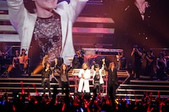 X JAPAN“ぶっ飛ぶセトリ”のワールドツアー、大阪で開幕 - 音楽ナタリー 