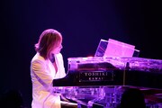 YOSHIKI（Dr, Piano）