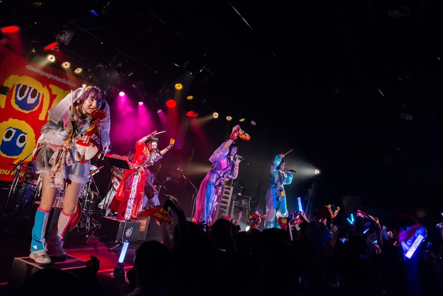 「ディスコサイケデリカツアー」大阪・ESAKA MUSE公演の様子。（Photo by shinz）