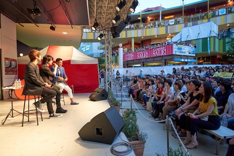 愛知・アスナル金山にて行われた「@FM SUNSHINE SUMMER「GLAY [SUMMERDELICS] SPECIAL」公開収録の様子。