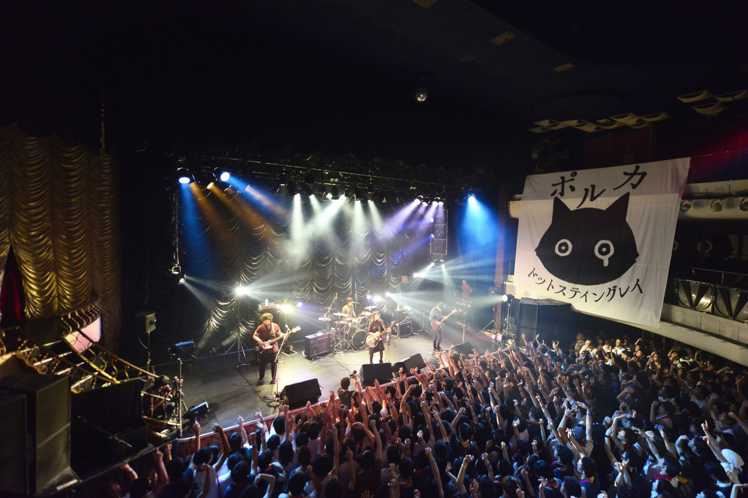 「ポルカドットスティングレイ 2017 TOUR “大正義” ポルフェス12 “#正義と踊れ ワンマン” 追加公演」の様子。（撮影：橋本塁［SOUND SHOOTER / STINGRAY］）