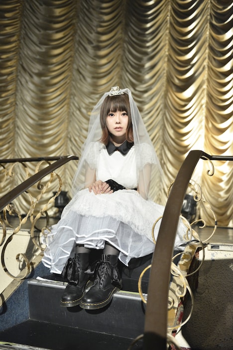 雫（Vo, G）（撮影：橋本塁［SOUND SHOOTER / STINGRAY］）