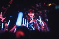 鏡るびい（撮影：タイコウクニヨシ）