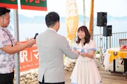 宮崎・日南市マンゴー町の1日町長任命式に望むSKE48の大場美奈。 （写真提供：エイベックス）