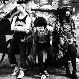 元WHITE ASHメンバーらのバンドTHE LITTLE BLACK、デビュー作リリース