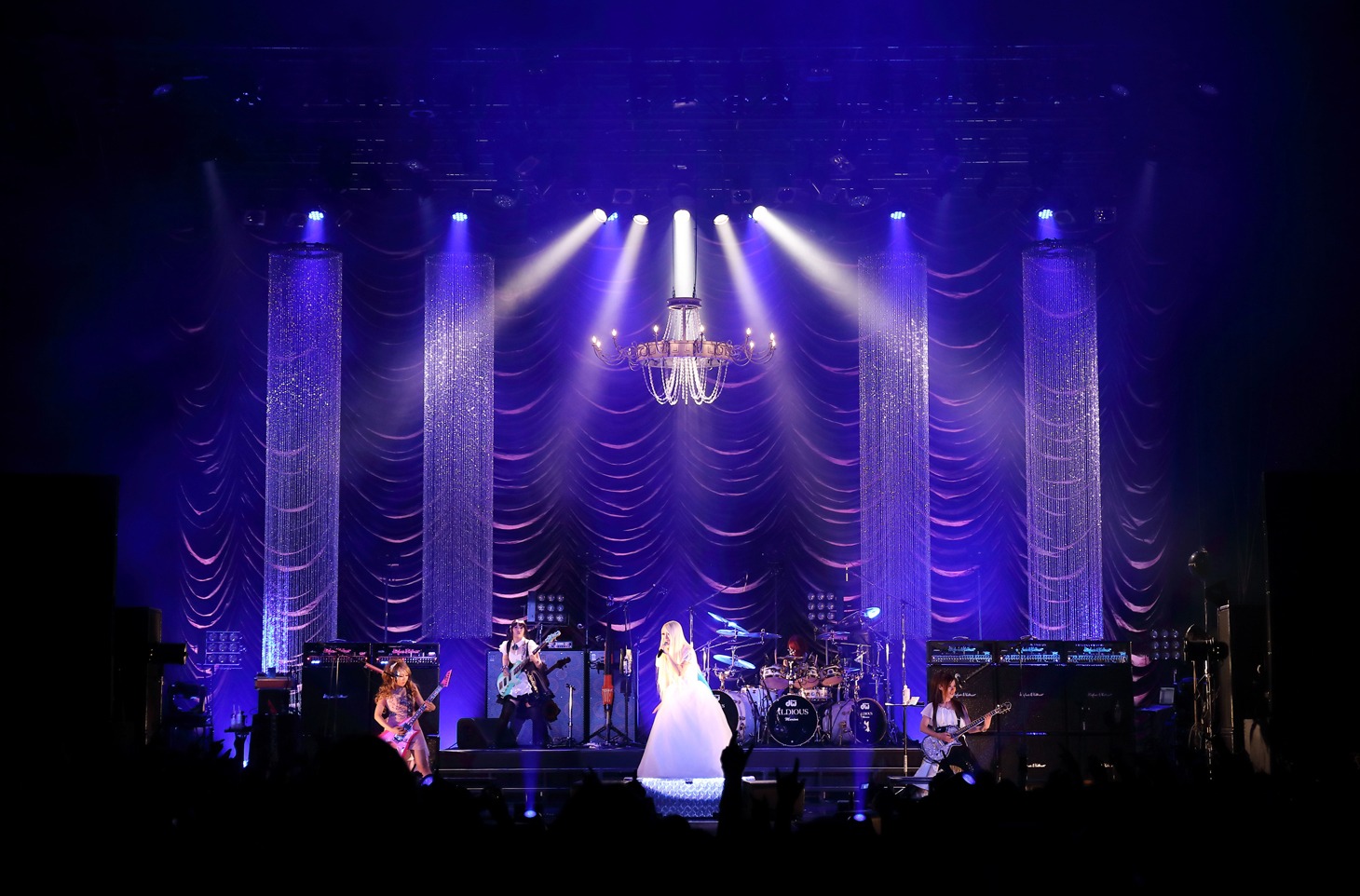 Aldiousのライブの様子。