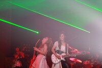 Aldiousのライブの様子。