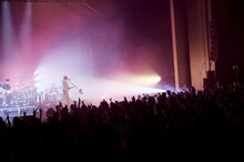 「米津玄師 2017 LIVE / RESCUE」の様子。（撮影：中野敬久）