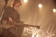 マコト(B)(Photo by Yosuke Tori)
