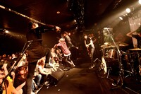 Crystal Lake（撮影：半田安政[Showcase]）