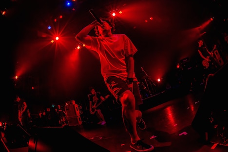 ENDZWECK（Photo by TAKASHI KONUMA）